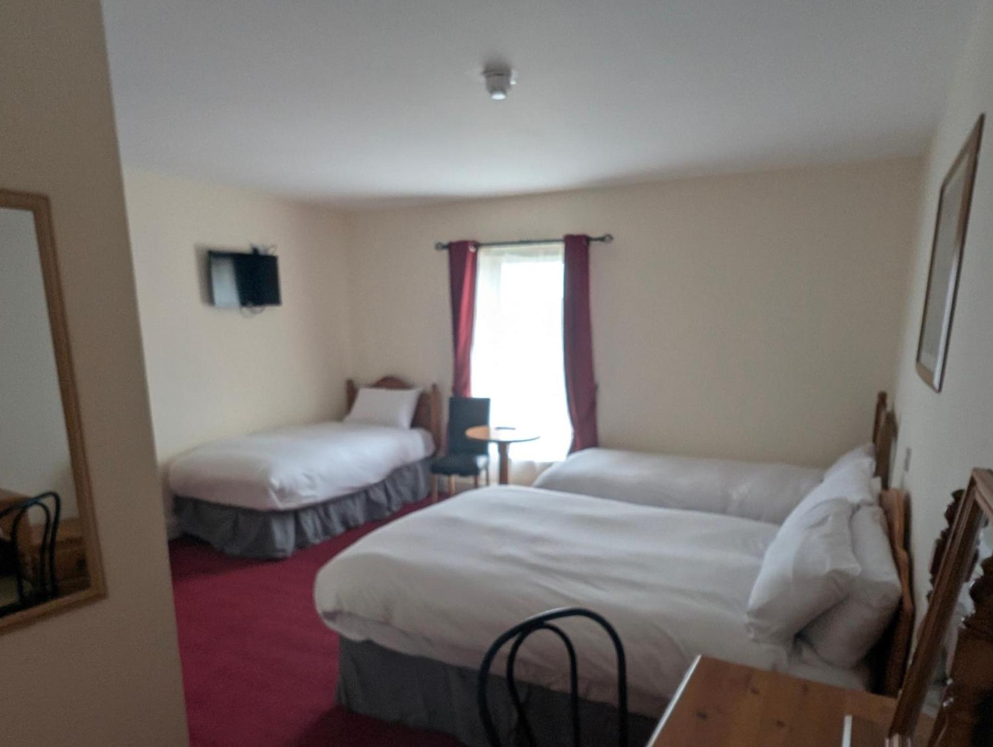 The Western Hotel Claremorris Exterior foto